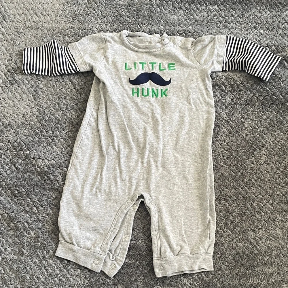 Baby pajamas Nike Footie and other bundle 3-6 months - Picture 4 of 6